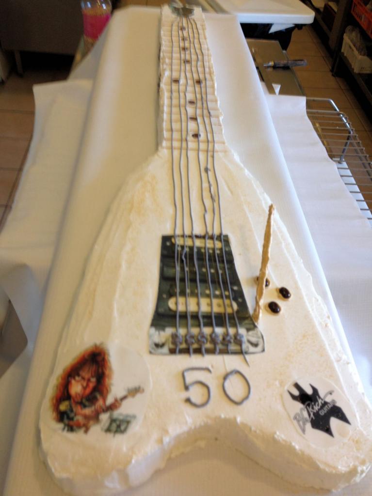 gateau  guitare