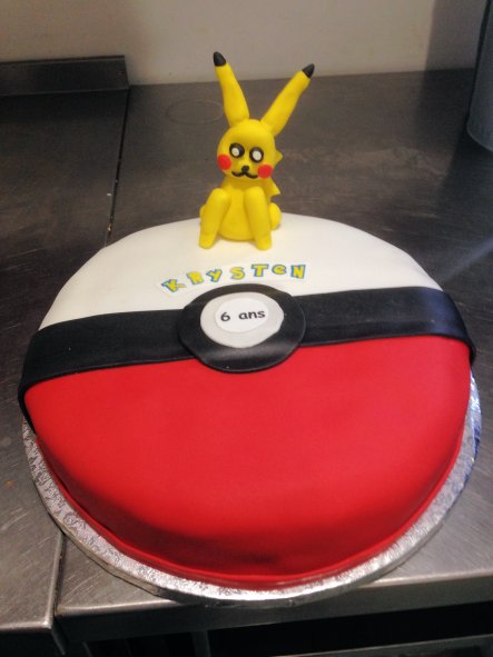 Gateau Pokeball