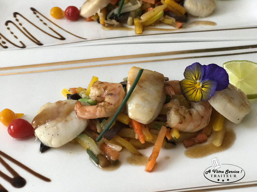 St Jacques & Gambas sur légumes au Wok