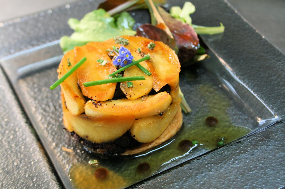 Tatin de boudin aux pommes et foie gras