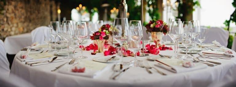 Salle et dressage buffet 6
